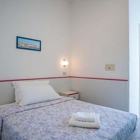 Hotel Radar Rimini Esterno foto