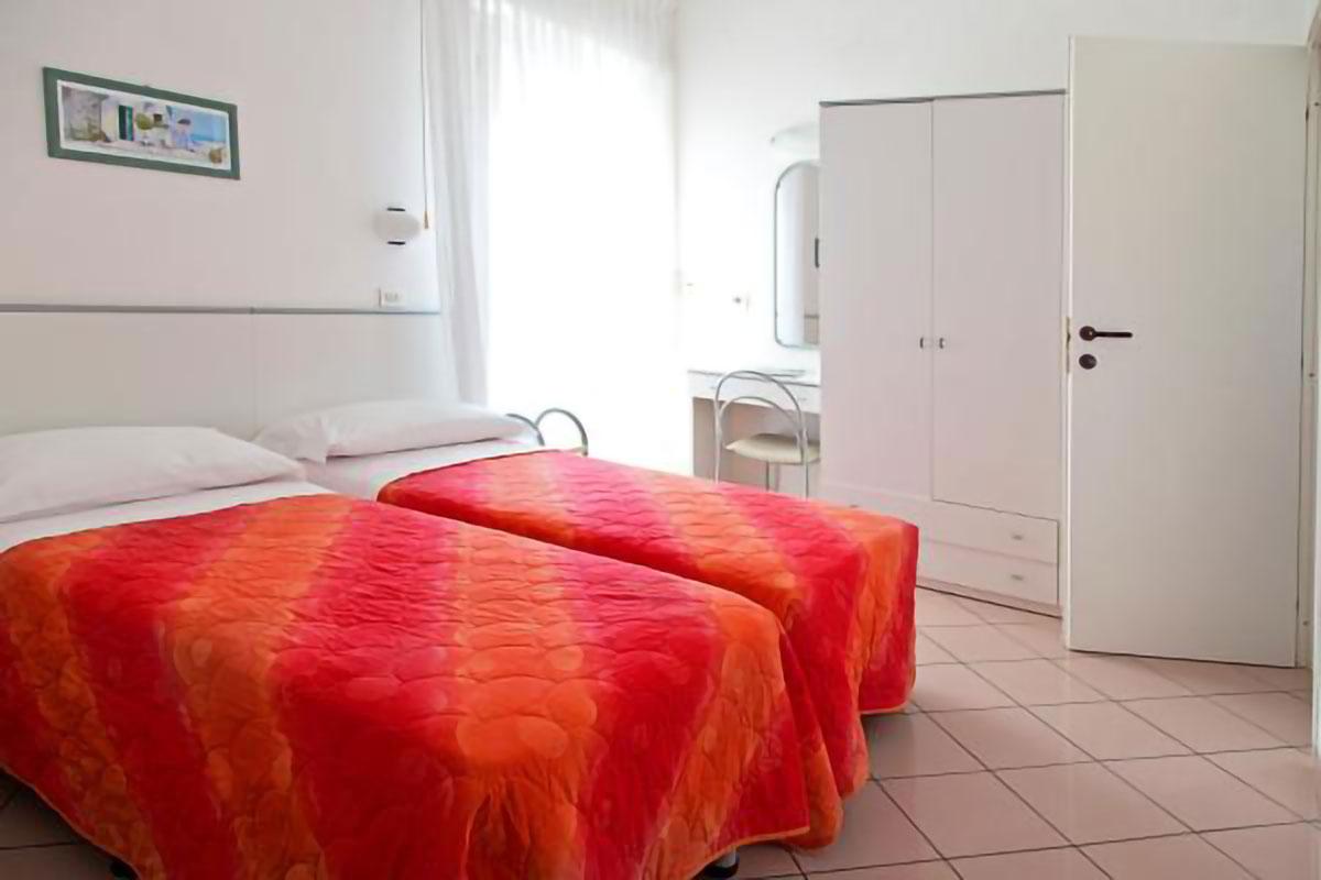 Hotel Radar Rimini Esterno foto