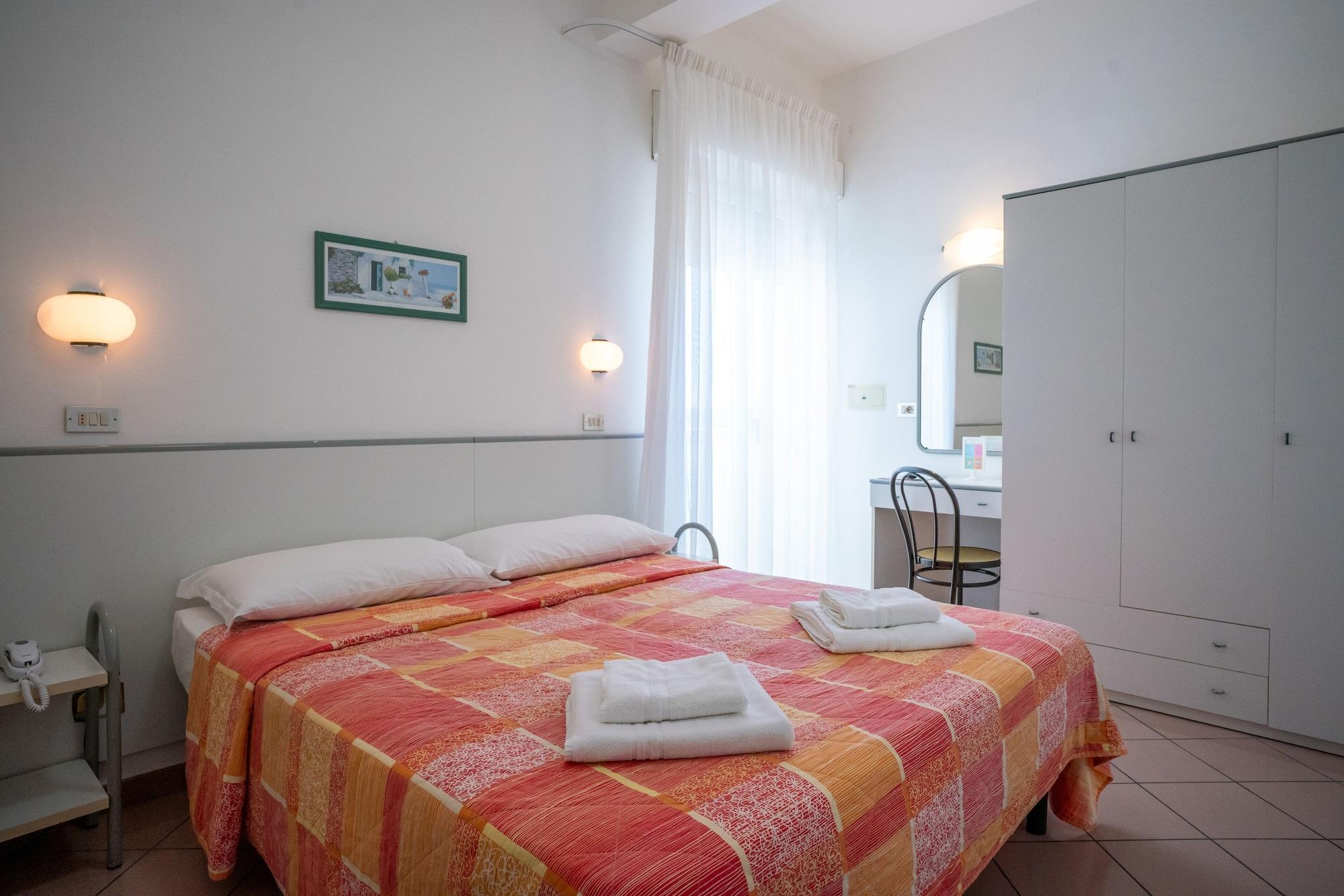 Hotel Radar Rimini Esterno foto