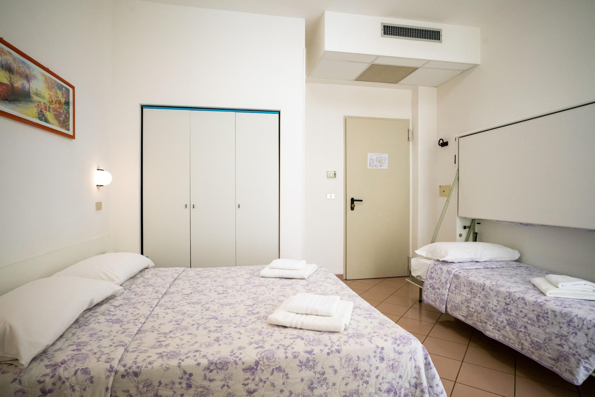 Hotel Radar Rimini Esterno foto